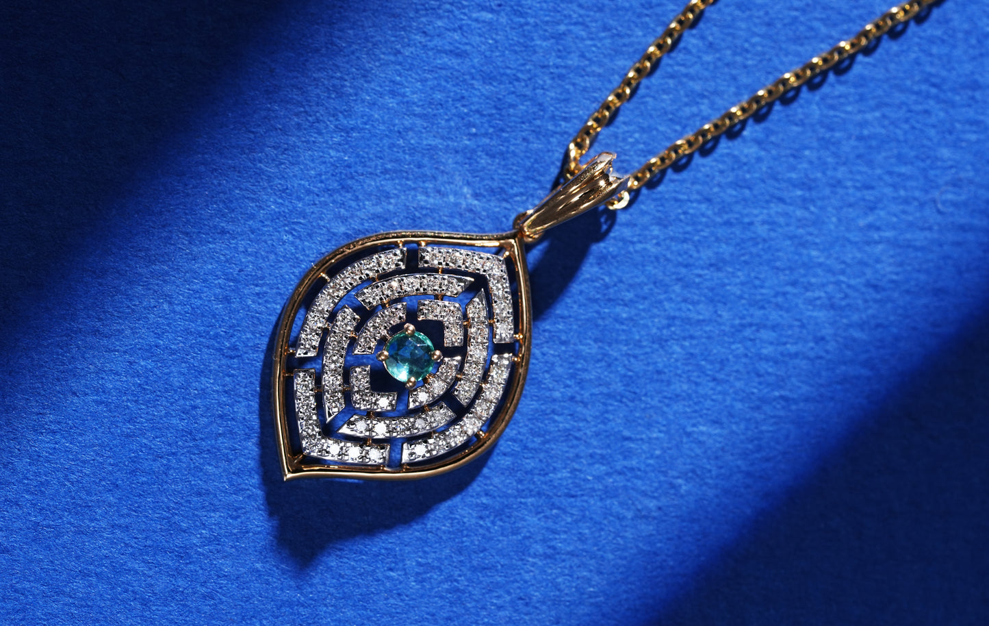 Labyrinth 18kt Yellow Gold Party Wear Diamond Pendant for Women