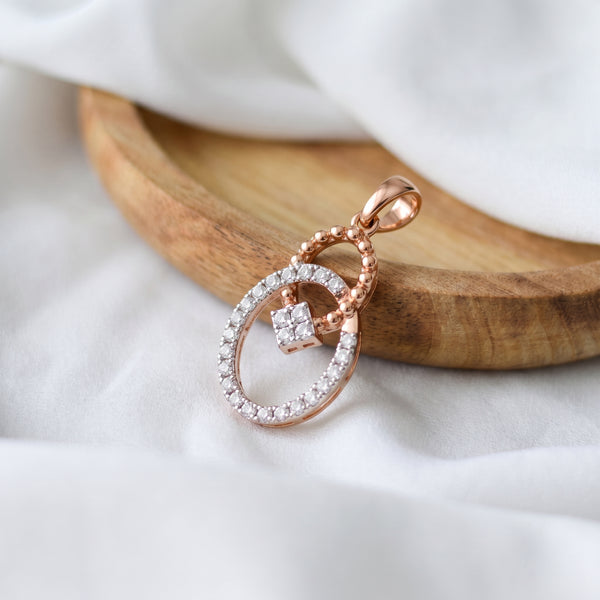 Interlinked Oval Diamond 18KT Pendant