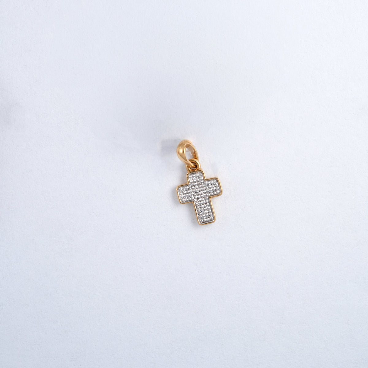 18KT cross  Diamond Pendant