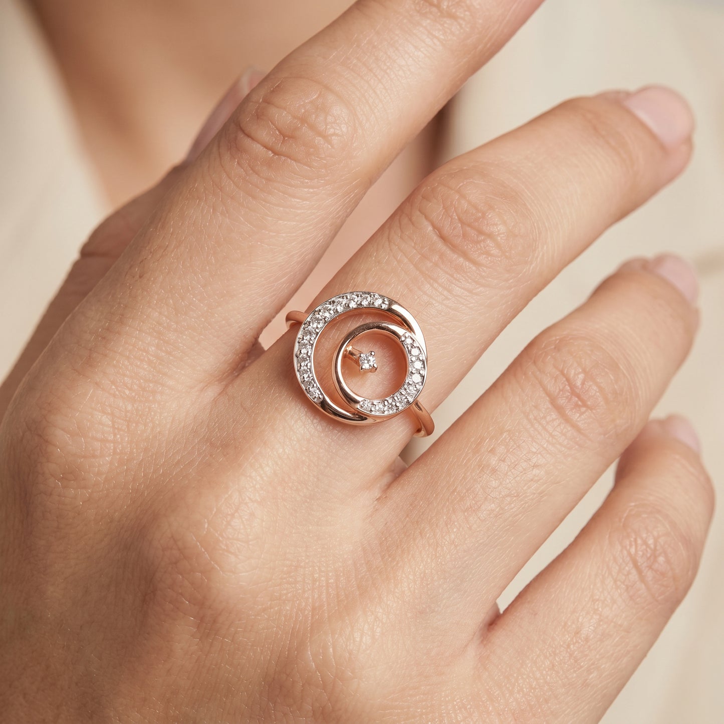 18kt Rose Gold Spiral Daily Wear Diamond Ring for Women  