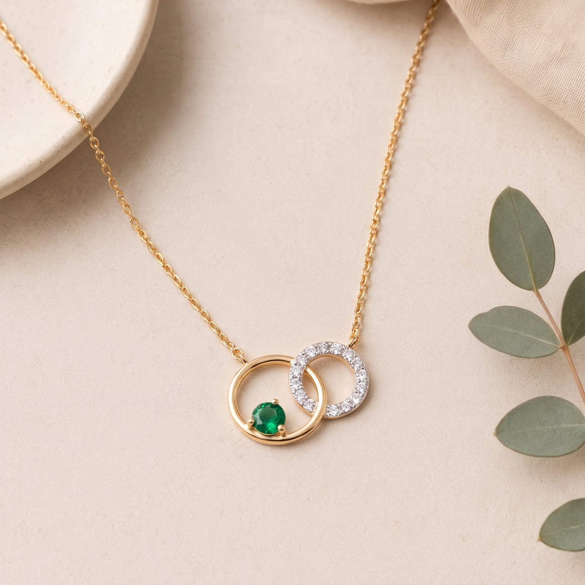 Interlocking Circle 18KT Diamond Pendant