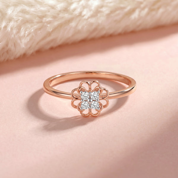 18kt Gold Open Flower Daily Wear Diamond Ring for Women