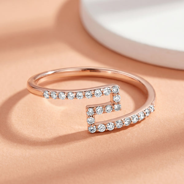 18kt Rose Gold Bypass Party Wear Diamond Ring for Women