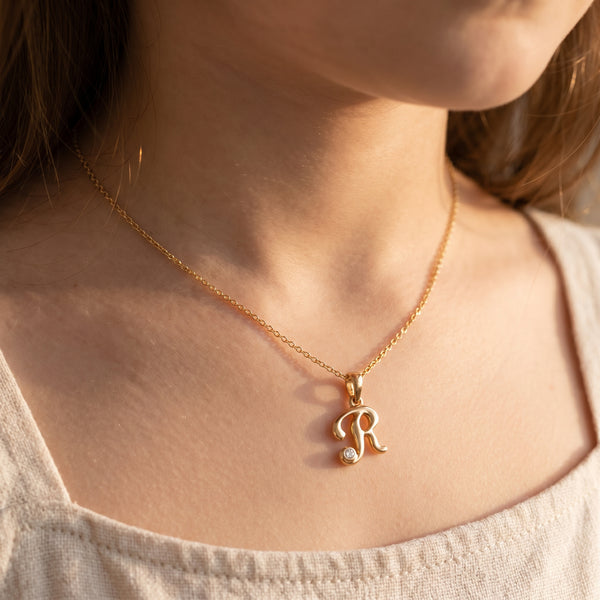 18kt Gold R Initial Daily Wear Diamond Pendant for Kids