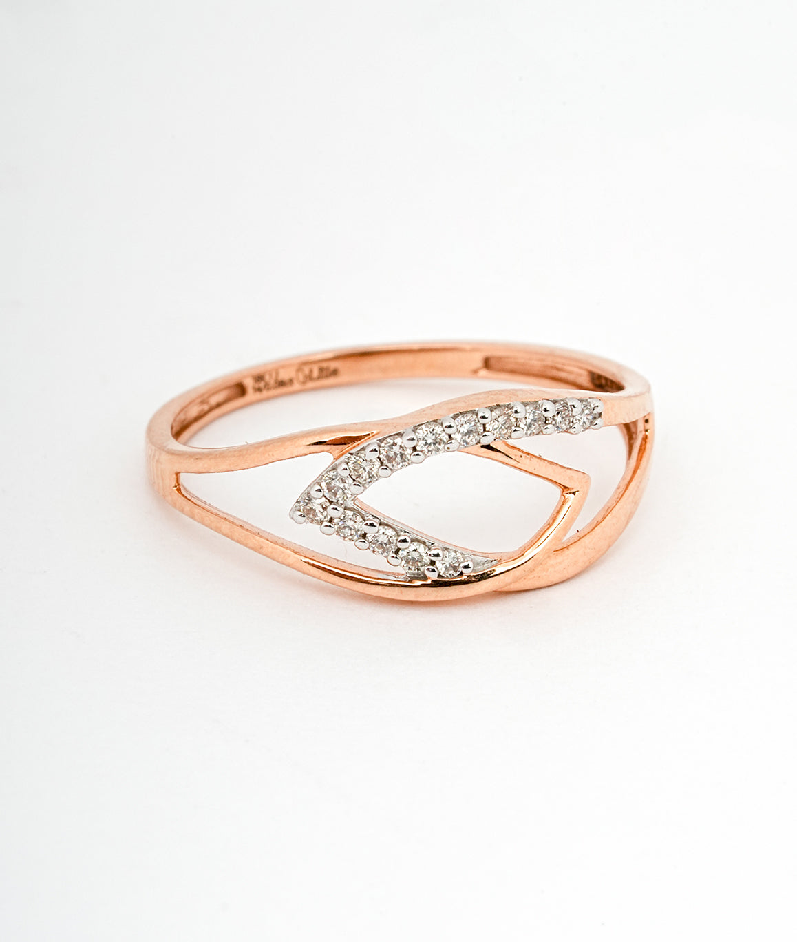 Leaf Interlock 18kt Rose Gold Daily Wear Diamond Ring