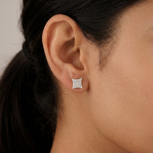18KT Yellow Gold Diamond Cushion Stud Earrings