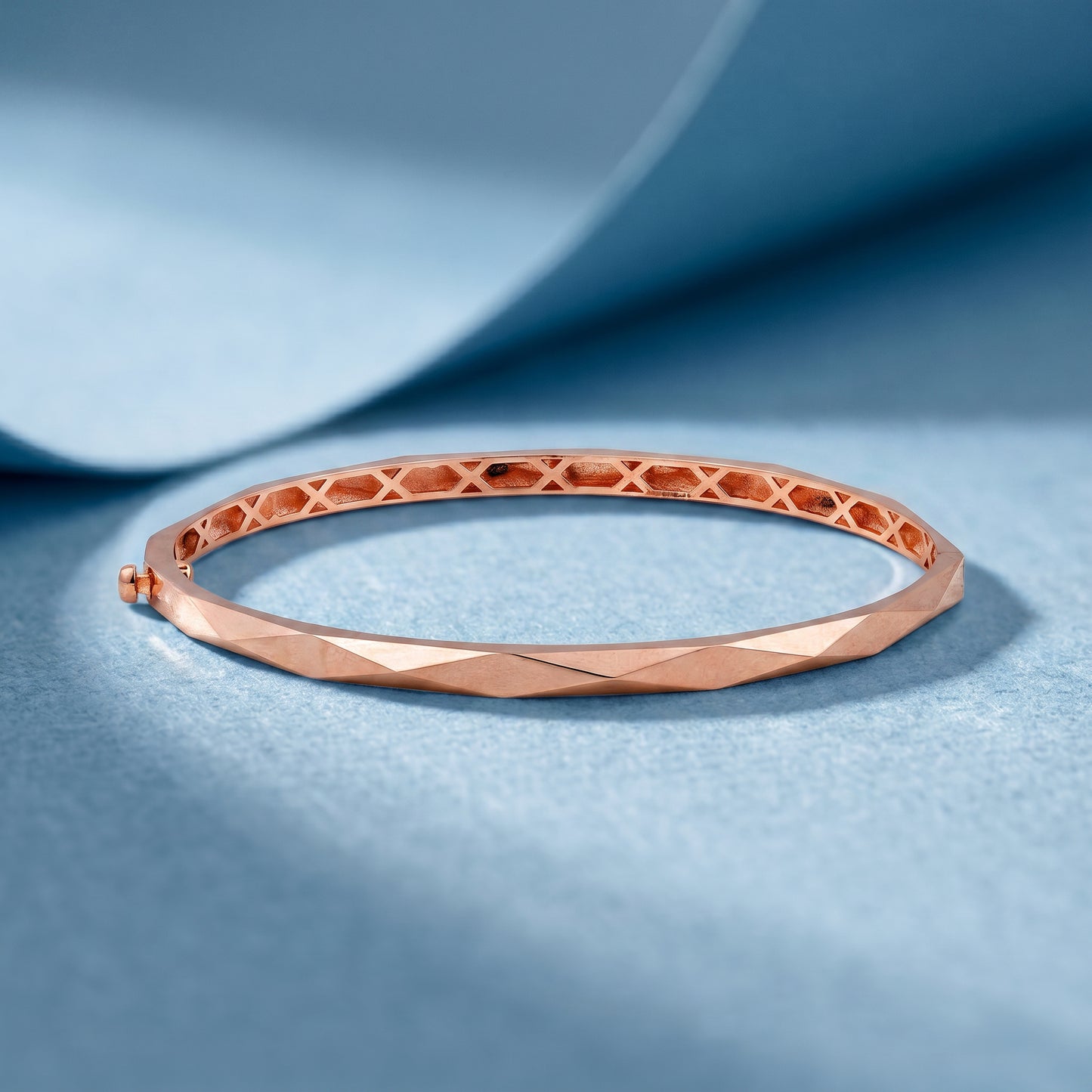 Elegant 18kt Rose Gold Faceted Daily Wear Unisex Kada