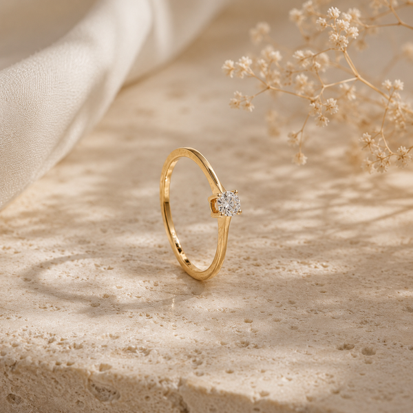 18KT Gold Solitaire Diamond Ring for Anniversary
