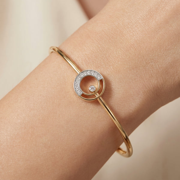 Minimal Diamond Bangle in 18kt Yellow Gold For Women  