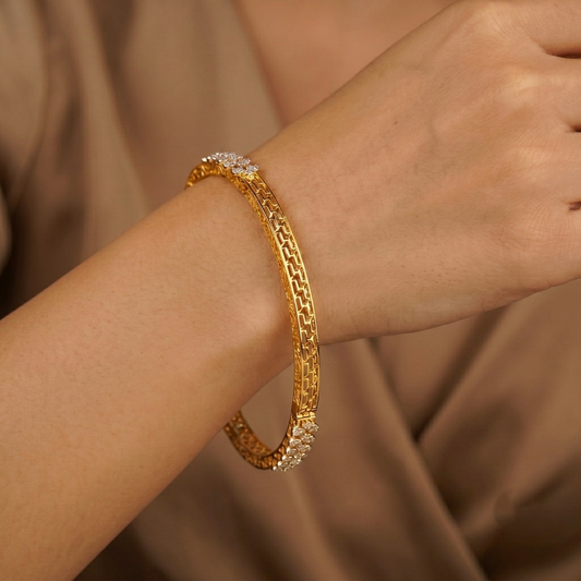 18KT Rose Gold Diamond Filigree Bangle for Women