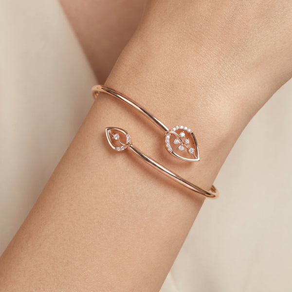 Leaf Tip Daily Wear 18kt Gold Diamond Bangle For Women