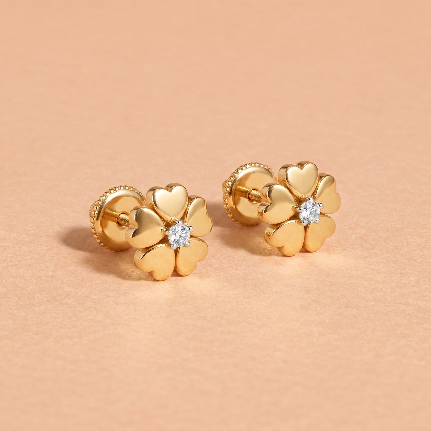 Pyaari 18kt Gold Heart Flower Diamond Earrings