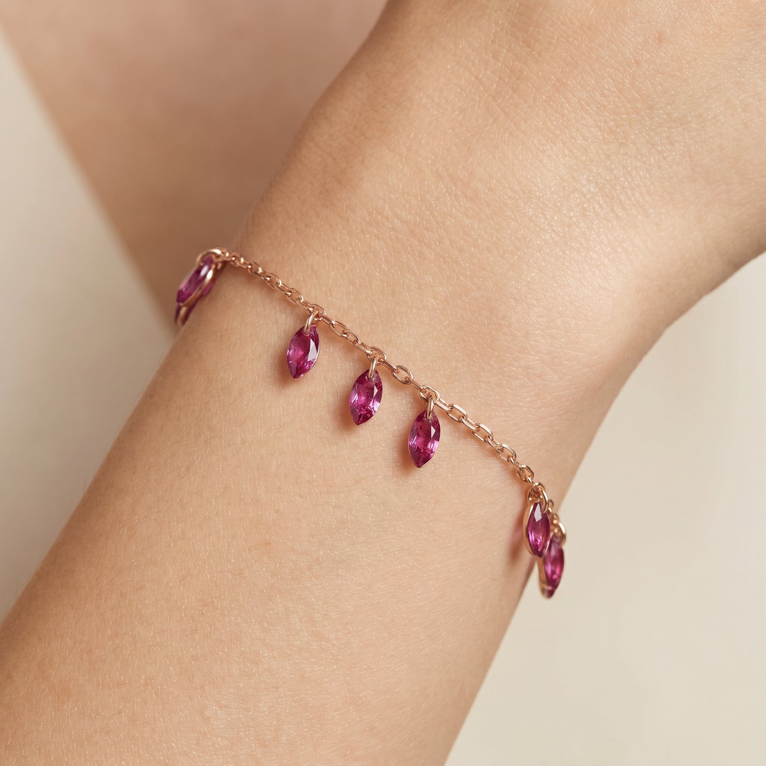 Bracelets and Bangles under 20000