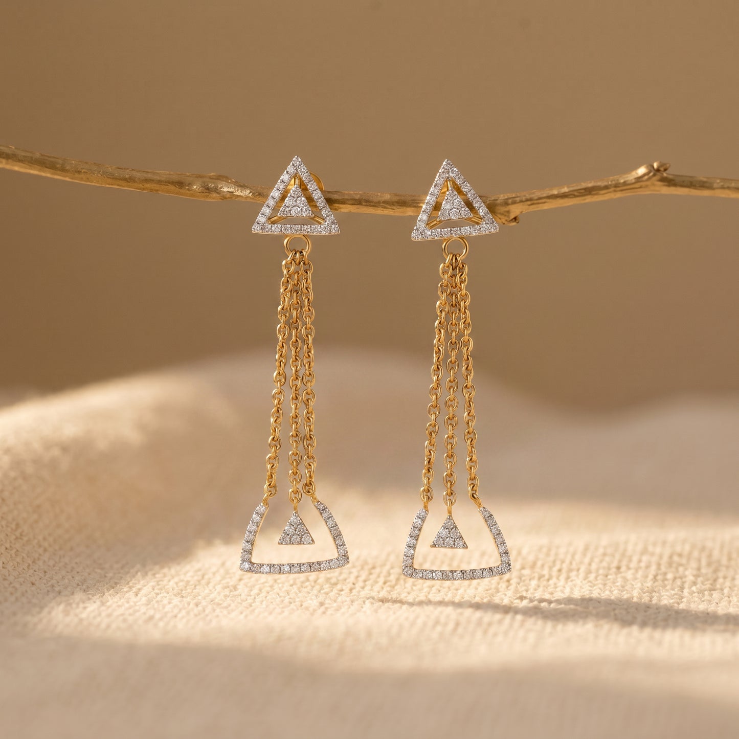 Tri-Glow Geometric 18kt Diamond Party Wear Earrings