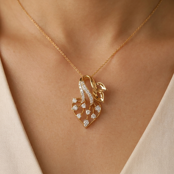 18KT Gold Diamond Heart Vine Pendant for Women