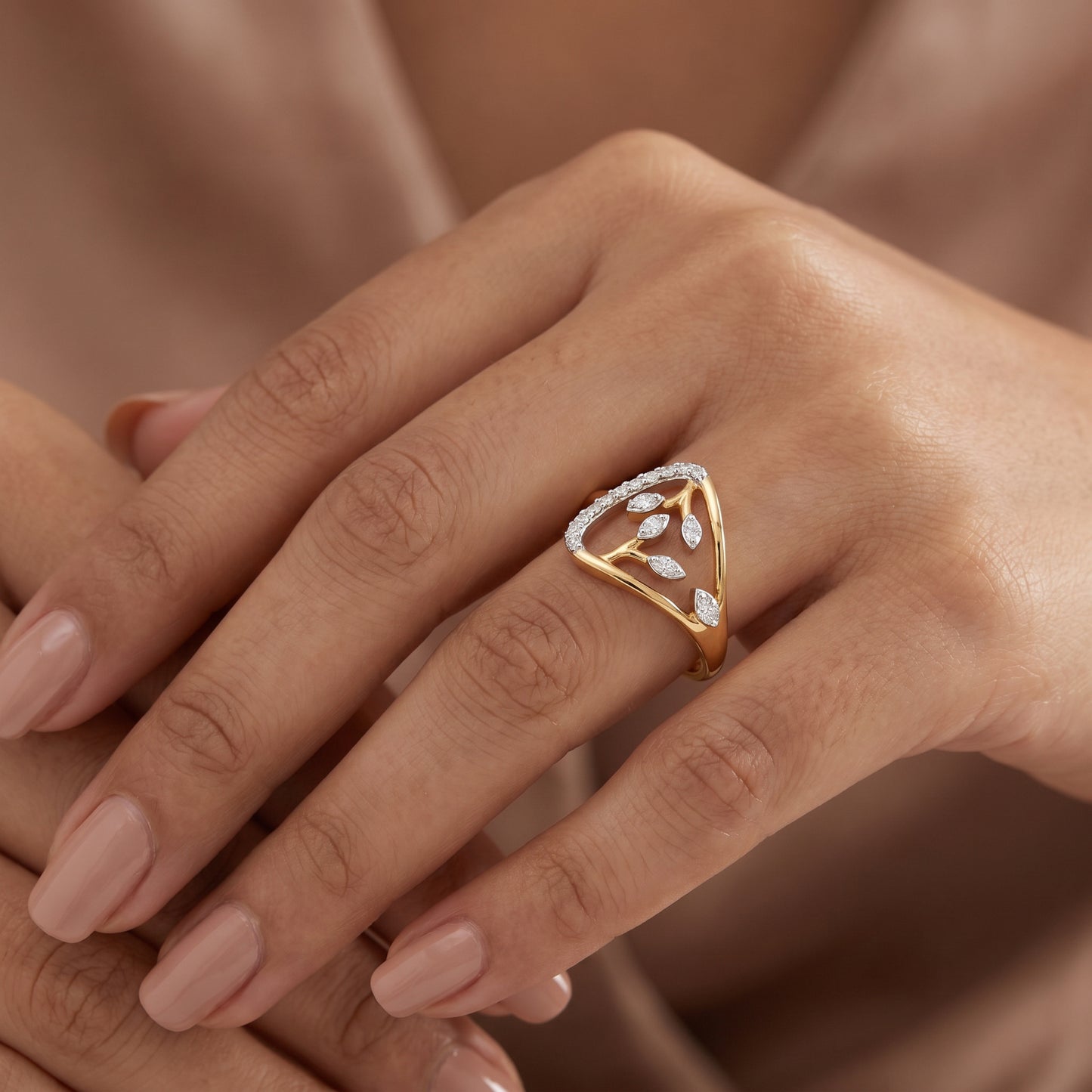 Sunburst 18kt Diamond Ring for Women
