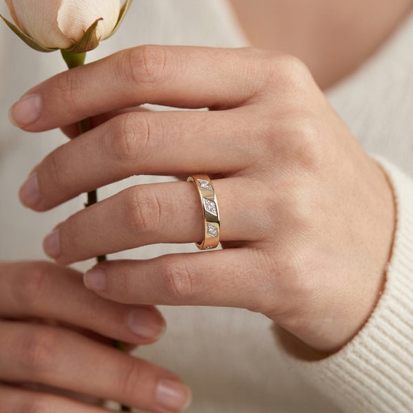 18KT Yellow Gold Diamond Eternity Band Ring Women