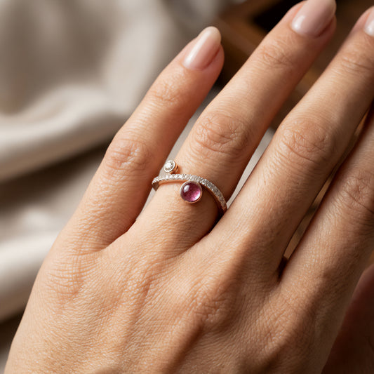 18KT Rose Gold Diamond Swirl Ring For Women
