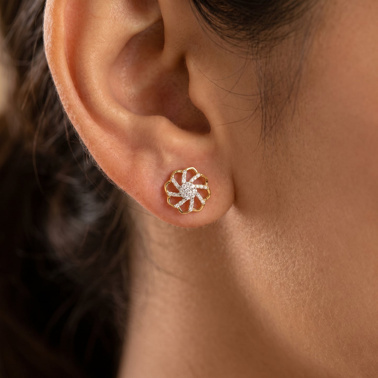VeyaBloom 18kt Diamond Stud Earrings for Women