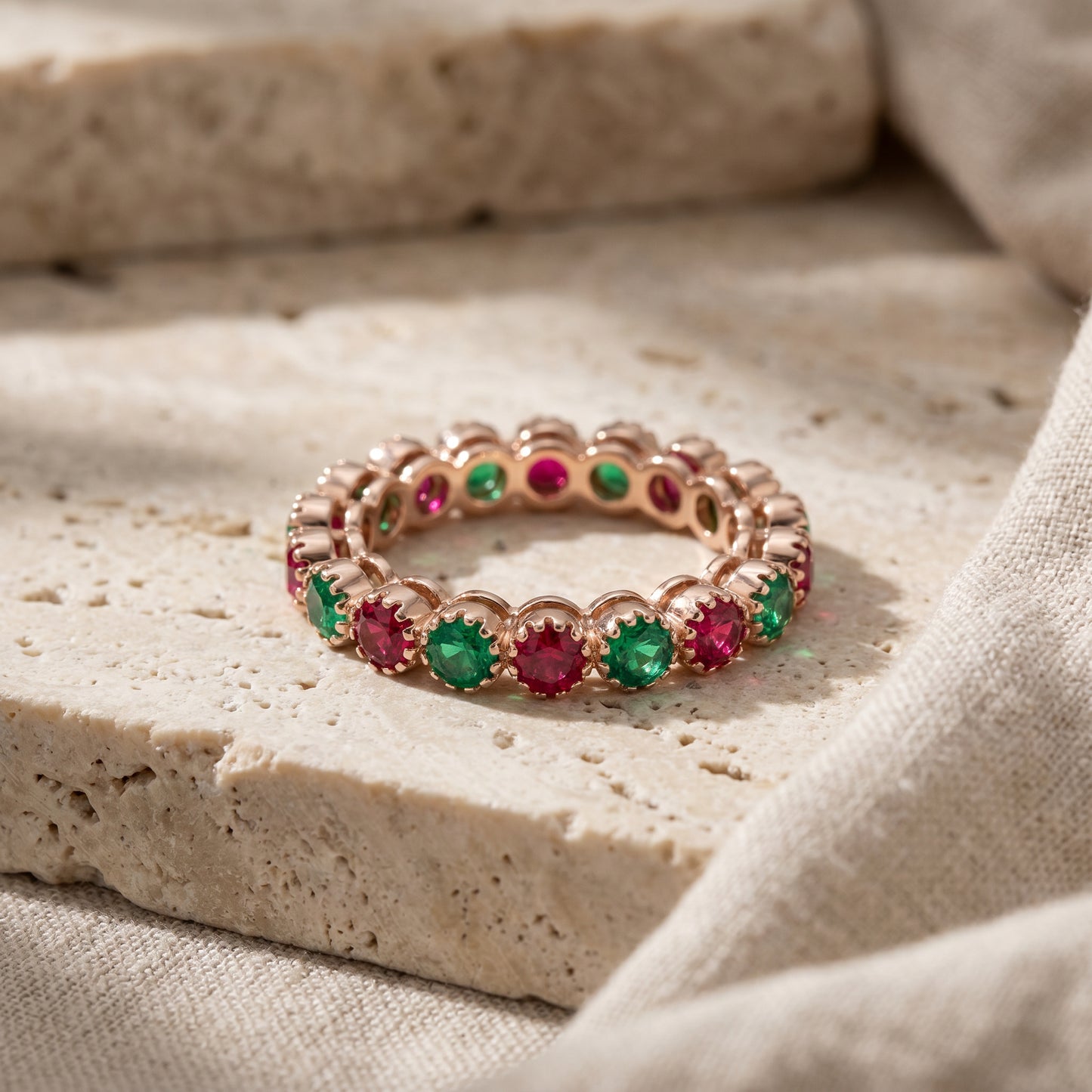 Berry Mint 18kt Rose Gold Wedding Ring for Women