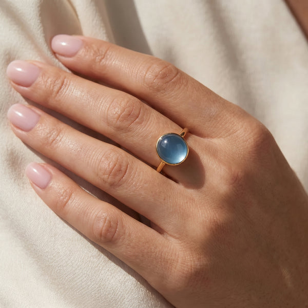 Aurelia Blue Cabochon 18kt Gold Ring for Women