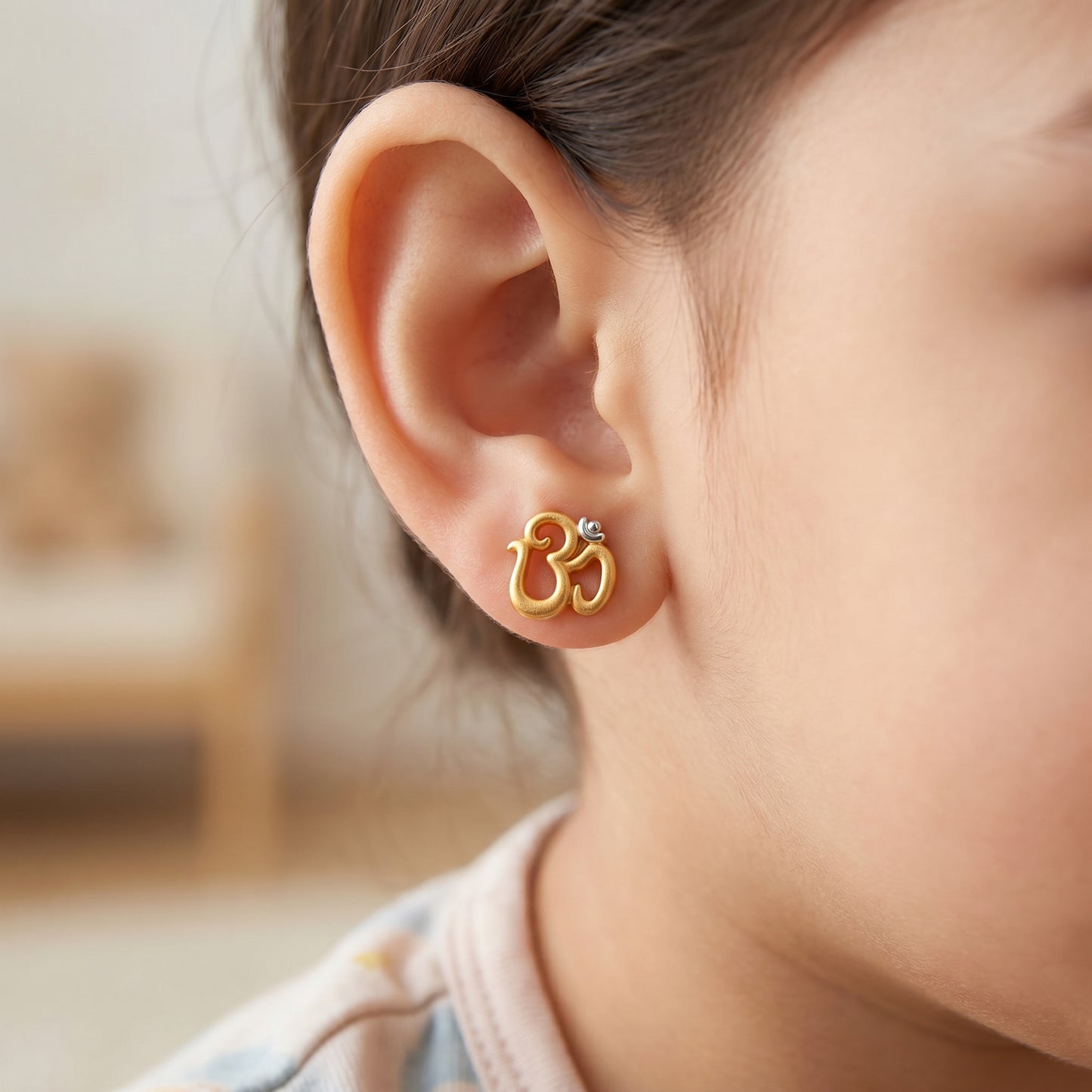 Om Sacred Gold 18kt Yellow Gold Stud Earrings