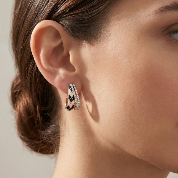 Velvet Curve 18kt Gold Earrings for Women